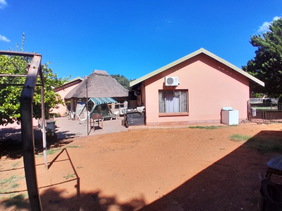 4 Bedroom Property for Sale in Kathu Northern Cape